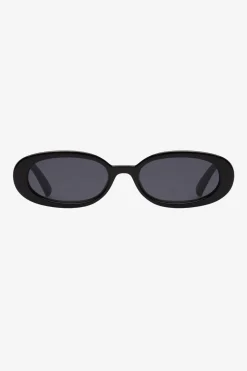 Femme LAMARQUE LE SPECS | Outta Love Sunglasses