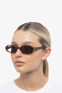 Femme LAMARQUE LE SPECS | Outta Love Sunglasses