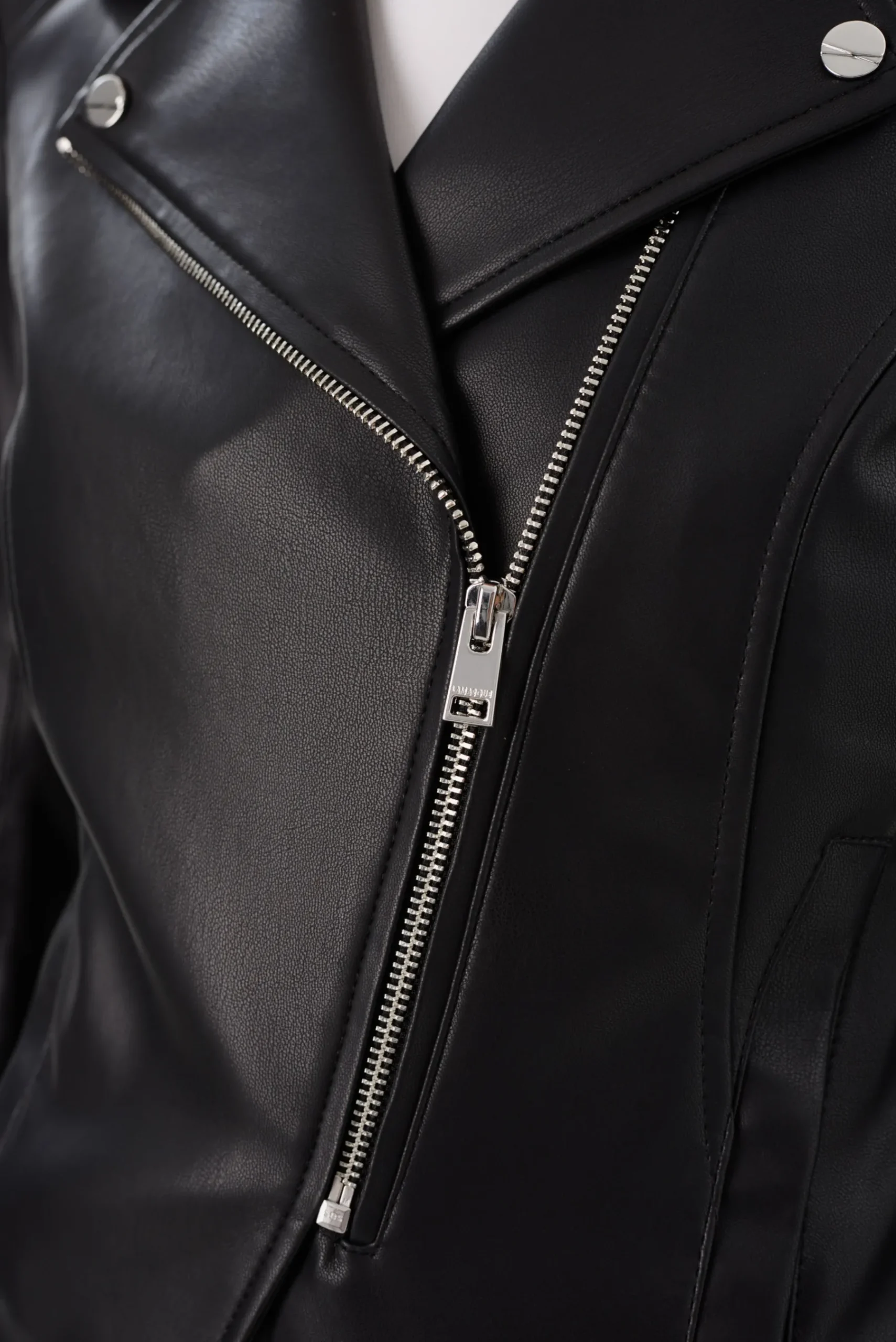 Femme LAMARQUE PASCALE | Fitted Faux Leather Jacket